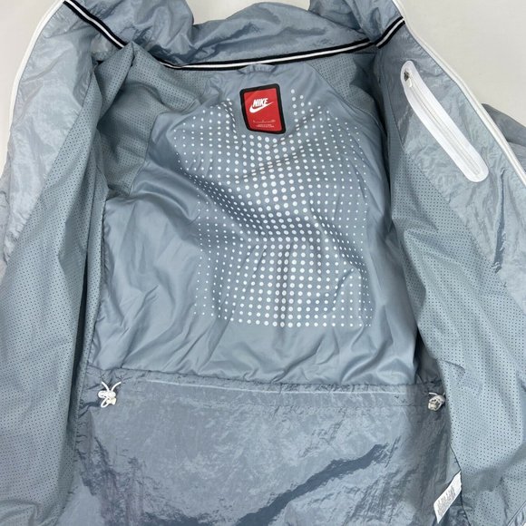 Nike Tech Women’s Gray Nylon Windbreaker Size S - Picture 2 of 7